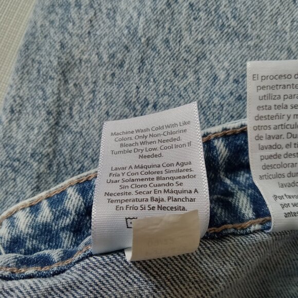 Time and Tru Acid Wash Mid Rise Straight Leg Distressed Denim Jeans Women's 16 - Picture 5 of 13